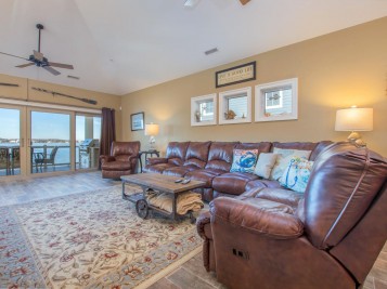 Edgewater Ave 507B